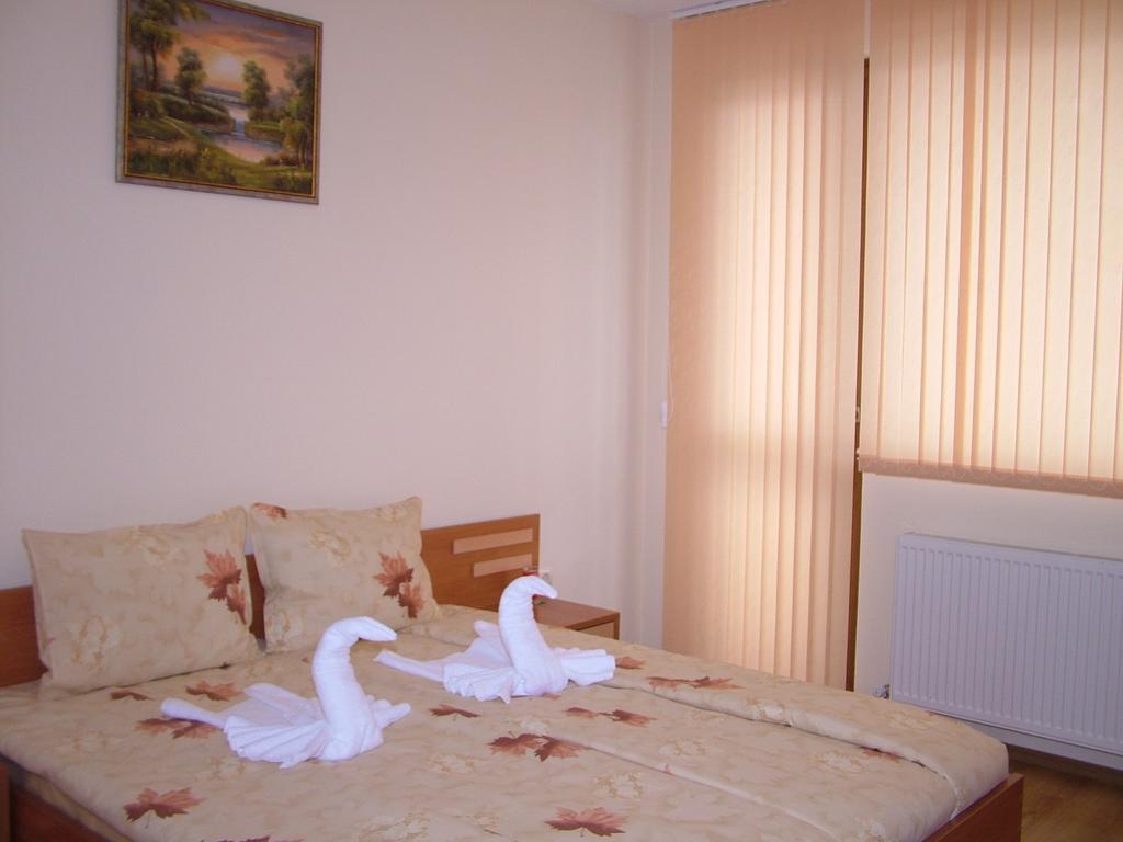 Family Hotel St. Constantine And Helena Iwajłowgrad Zewnętrze zdjęcie